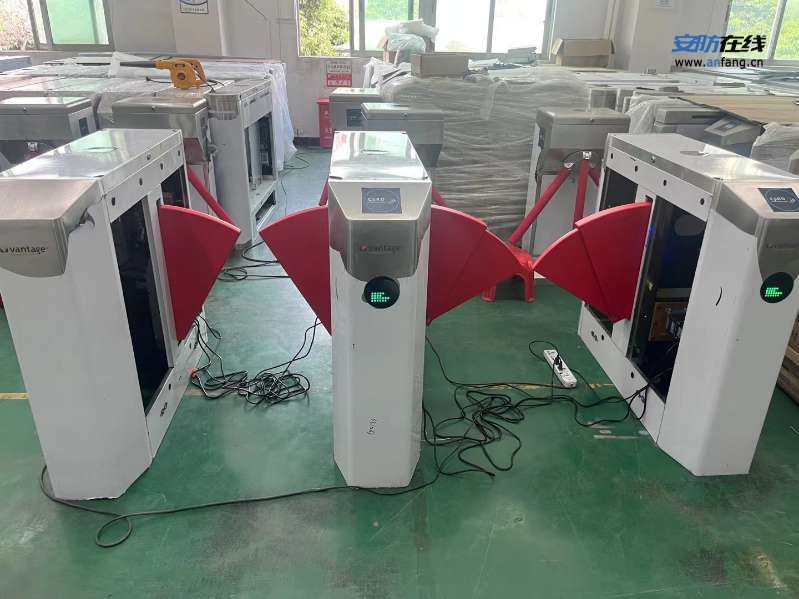 【门禁】- 门禁，道闸，车牌识别，通道闸，高转闸，速通门；_源 -【大乾门科技（深圳）有限公司】