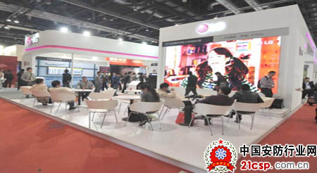 InfoComm2012开幕 LG商用军团震撼亮相