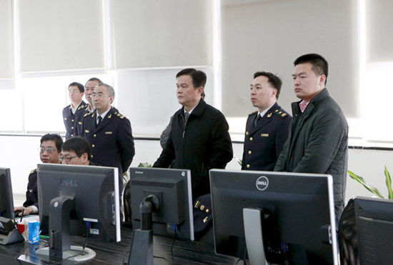 长航局领导调研危险品船舶动态监控系统