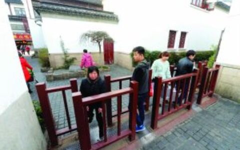 南京秦淮灯会元宵节警力升级