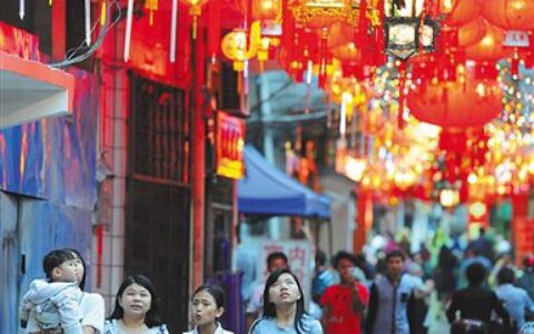 海口琼山区1500名安保人员护航换花节