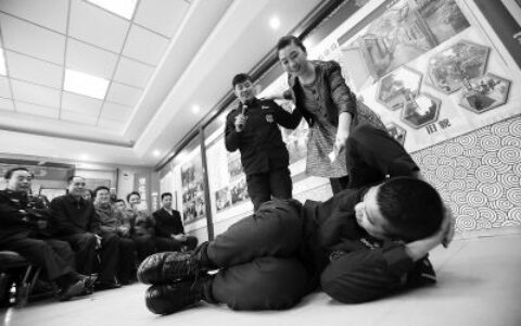 安防宣传活动走进北京义达里社区