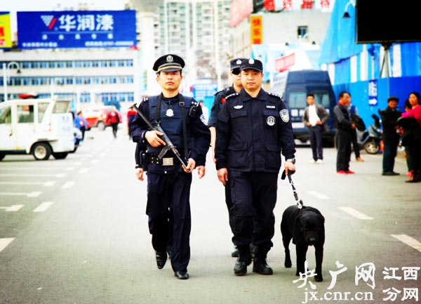 江西赣州铁路公安处圆满完成2015年春运安保任务