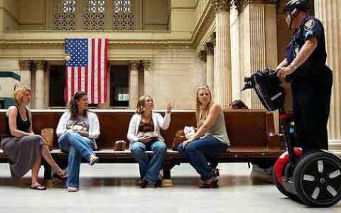 警察的新帮手:T3 Motion警用巡逻车