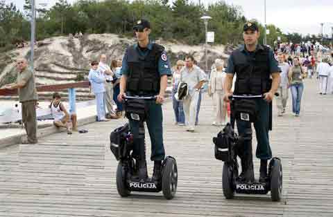 警察的新帮手:T3 Motion警用巡逻车