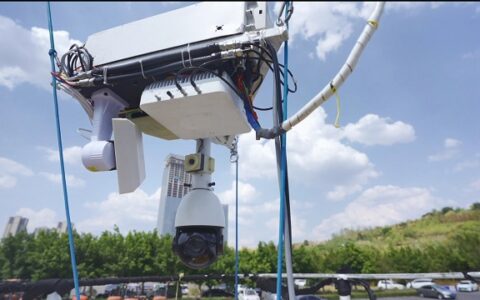 重庆首个搭载5G基站的无人飞艇试飞成功