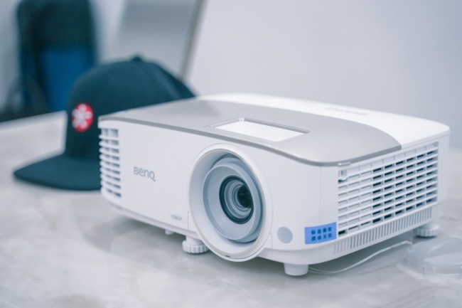 品牌决定一半品质，618智能投影仪选什么品牌好?