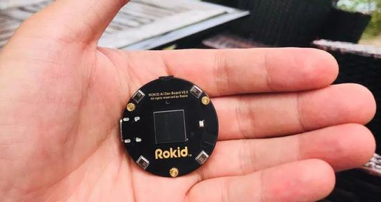 超90%都在亏损的AI公司 如何破局？