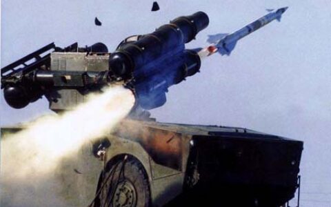 解放军新型防空导弹演练遭遇雷达自扰问题