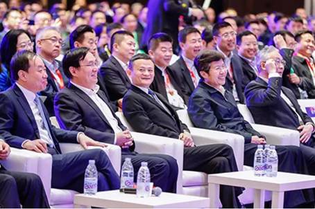 天地伟业CTO薛超受邀出席2018年中国绿公司年会