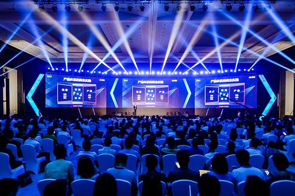 网易首届"云创大会"在杭召开 云计算和大数据如何服务经济发展?