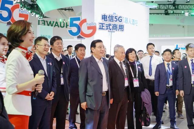 苗圩肯定我国5G商用最新进展，勉励企业继续创新